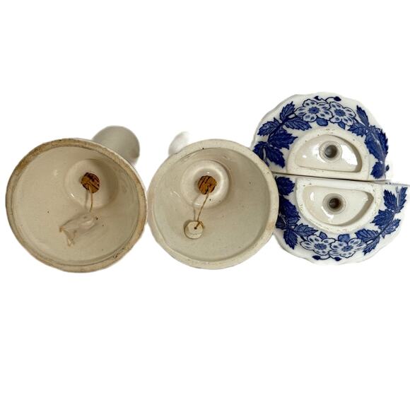 Lot 5 Vintage Ceramic Salt Pepper Shakers Irons Hand Bells Tea Pots Pitcher Bowl - Picture 7 of 11